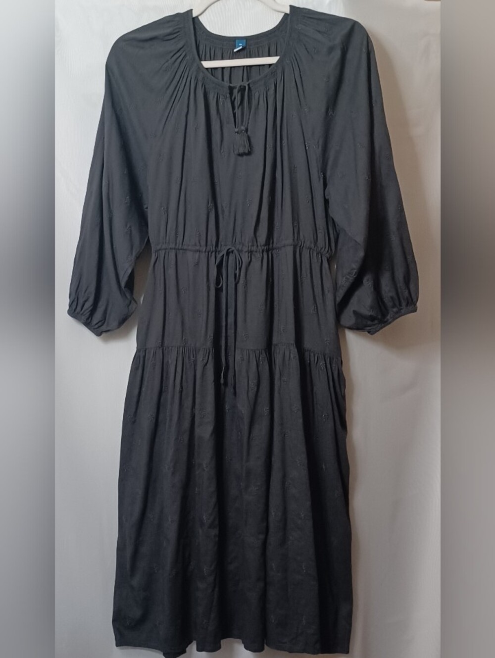 Old Navy Dark Gray Floral Embroidered Fabric Midi Dress. Size XXL. - Picture 5 of 10